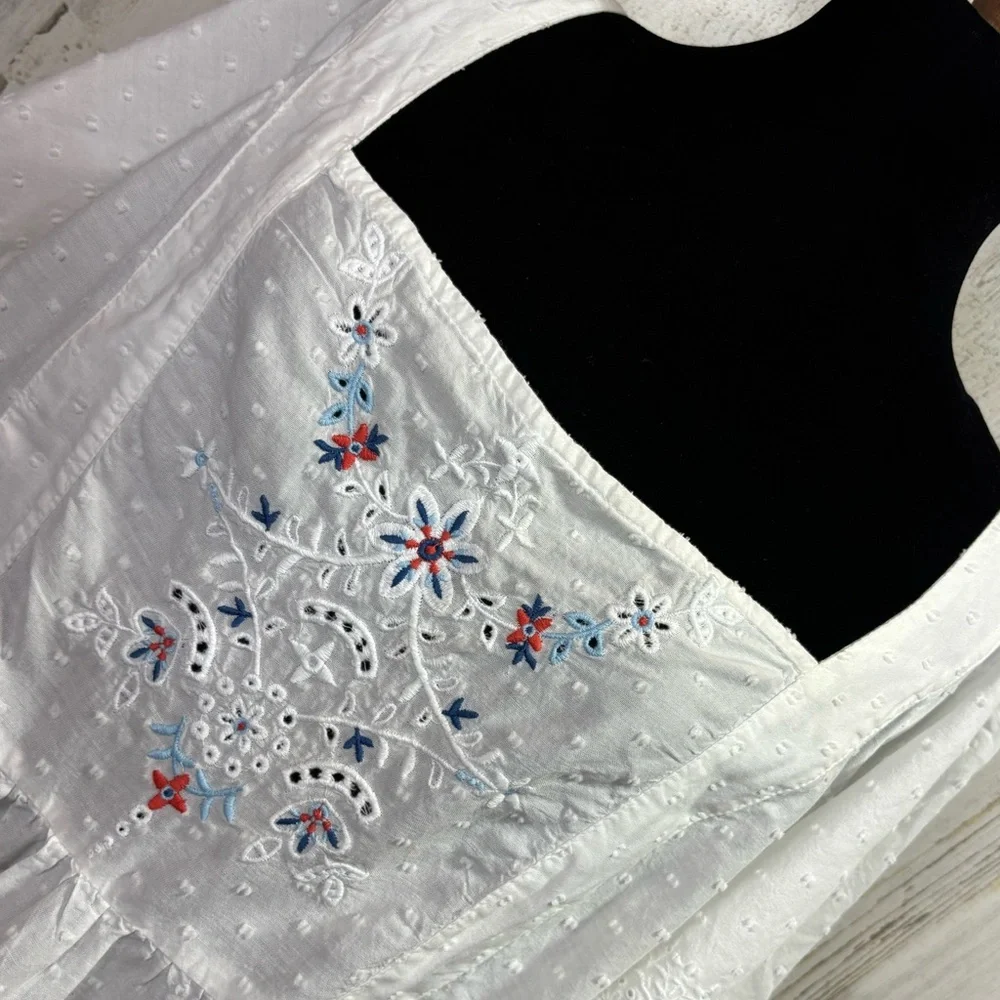 Old Navy Plus Size White Embroidered Eyelet Dot Peplum Boho‎ Peasant Top